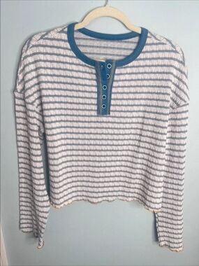 Striped Thermal Henley Top in White and Gray with Teal Trim